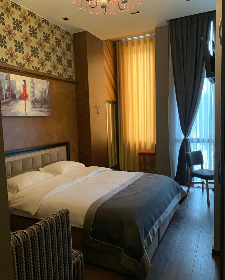Guest House People Корча Екстериор снимка