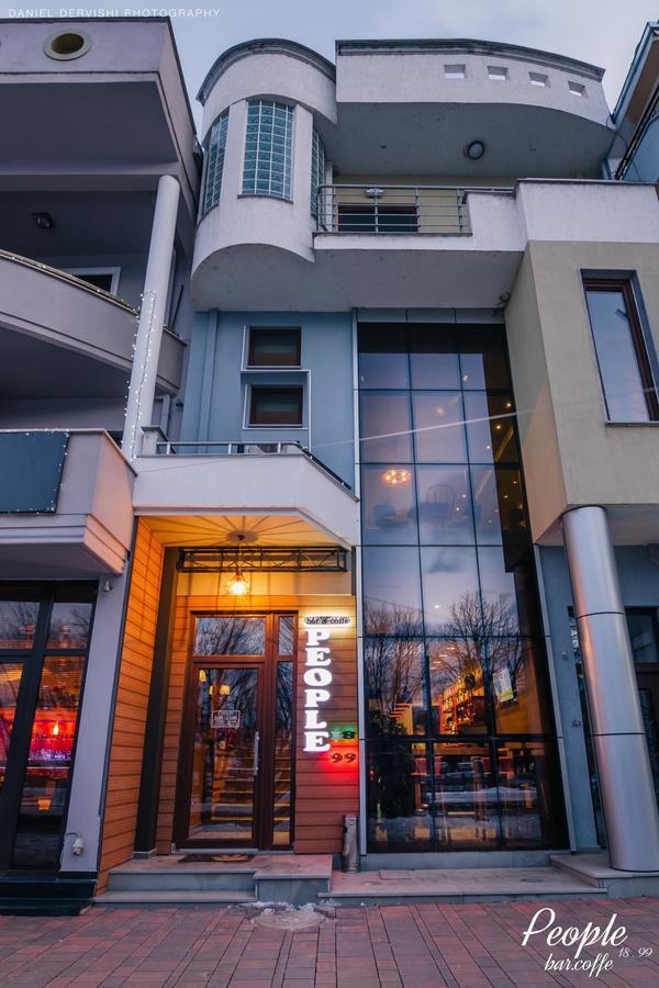 Guest House People Корча Екстериор снимка