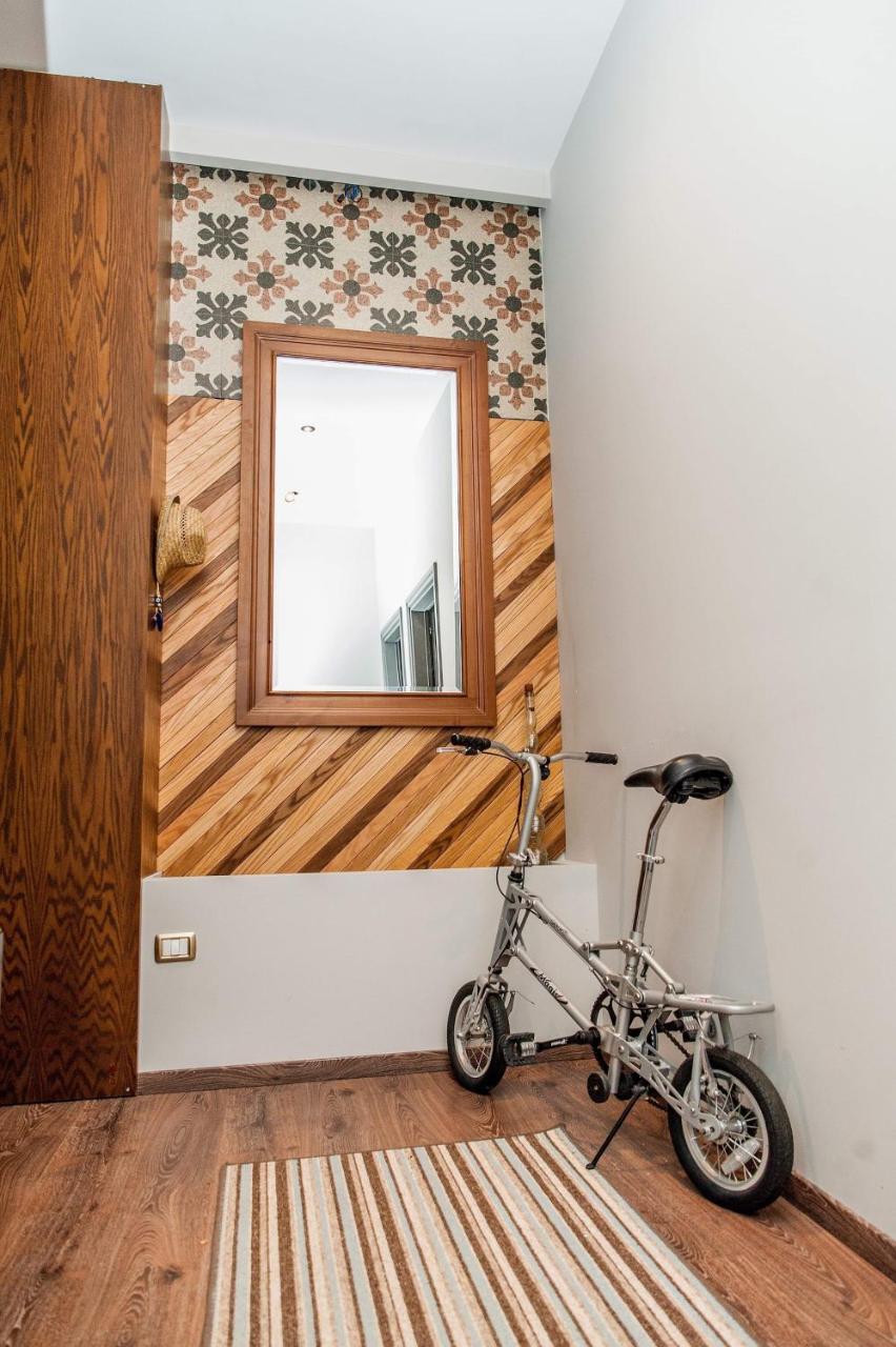 Guest House People Корча Екстериор снимка